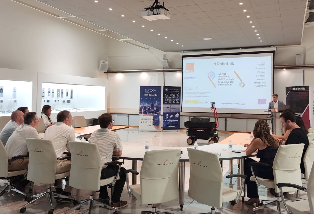 We test, for the first time, the benefits of 5G in the logistics sector